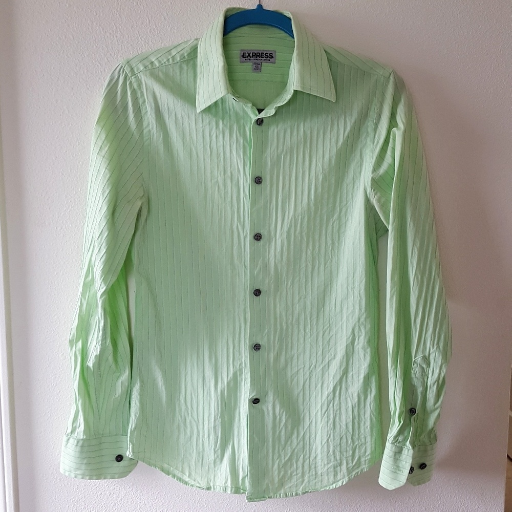 Fitted Stretchy Button Down